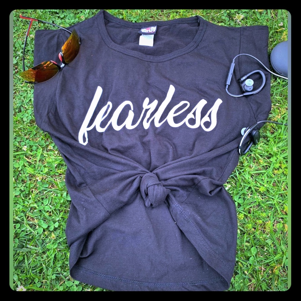 Black Graphic fearless T-shirt